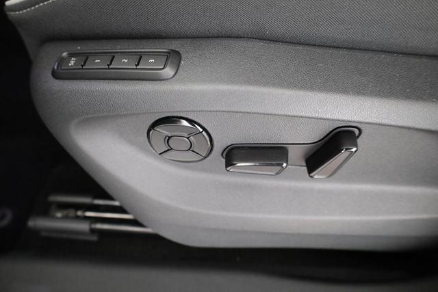 Skoda Kodiaq 2.0 TDI 110 kW Sportline DSG Sportline, AHK, Navi, Matrix, Kamera, Side, Winter 