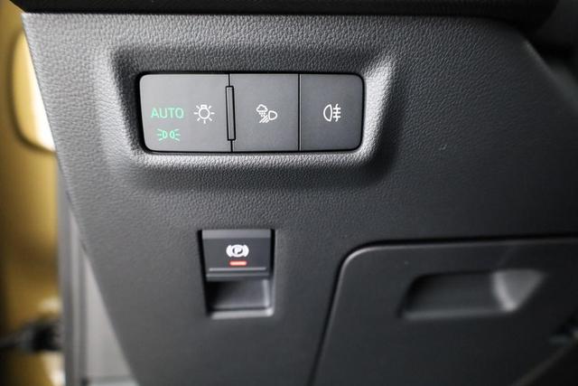 Skoda Kodiaq 1.5 TSI mHEV 110 kW Sportline DSG Sportline, 7-Sitzer, AHK, Navi, Side, Kamera, Matrix, Winter 