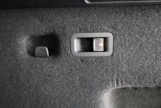 Skoda Kodiaq 1.5 TSI mHEV 110 kW Sportline DSG Sportline, 7-Sitzer, AHK, Navi, Side, Kamera, Matrix, Winter 