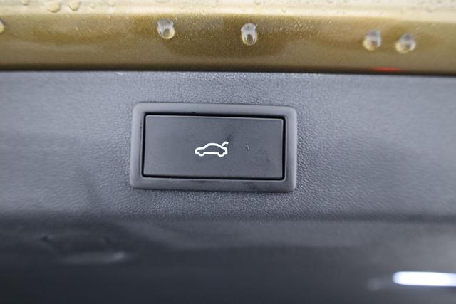 Skoda Kodiaq 1.5 TSI mHEV 110 kW Sportline DSG Sportline, 7-Sitzer, AHK, Navi, Side, Kamera, Matrix, Winter 