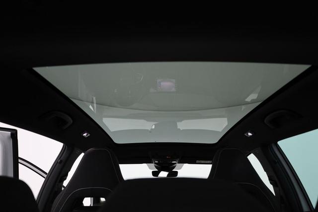 Skoda Kamiq Monte Carlo 1.5 TSI Carlo, Matrix, AHK, 18-Zoll, Pano, Navi, el. Klappe, 5 J.-Garantie 