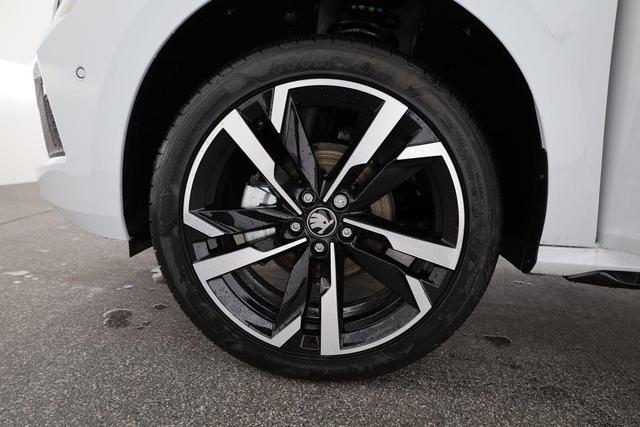 Skoda Kamiq Monte Carlo 1.5 TSI Carlo, Matrix, AHK, 18-Zoll, Pano, Navi, el. Klappe, 5 J.-Garantie 