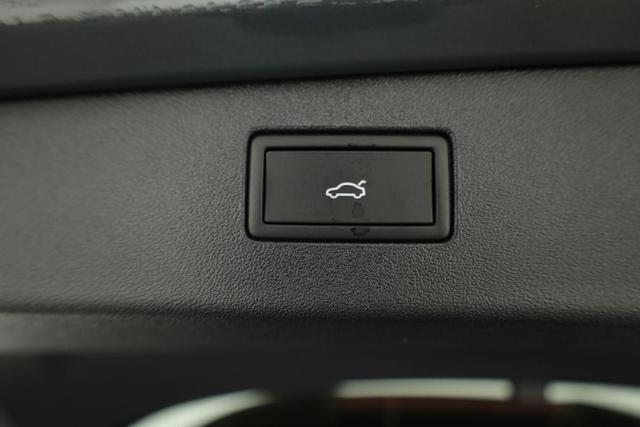 Skoda Kamiq Monte Carlo 1.5 TSI Carlo, Pano, Matrix, Navi, Kamera, Winter, 5 J.-Garantie 