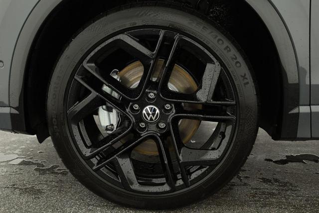 Volkswagen Tiguan 2.0 TSI 195 kW 4Motion R-Line DSG 4M Black, Pano, AHK, IQ.Light, AreaView, 20-Zoll, Navi 