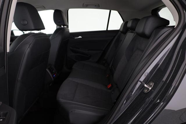 Volkswagen Golf 1.5 TSI eHybrid 150 kW Edition 50 VIII Style, AHK, Navi, Kamera, Side, LED-Plus 