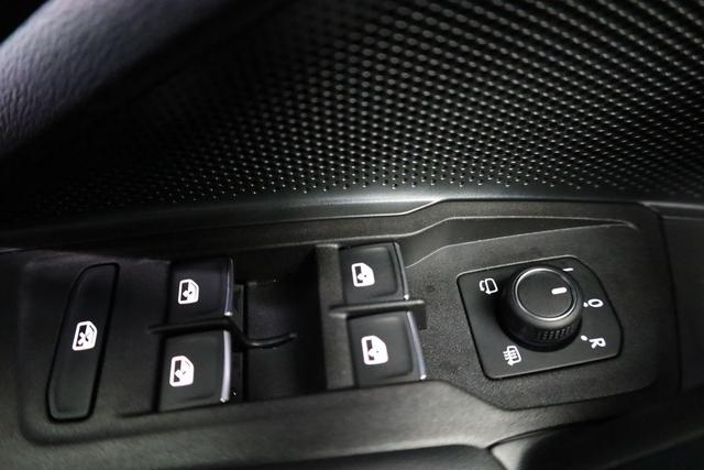 Volkswagen Tiguan 2.0 TDI 142 kW 4Motion R-Line DSG 4M Black Style, AHK. Navi, AreaView, Side, Winter, el. Klappe 