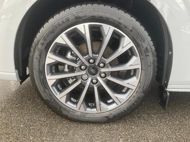 Ford Tourneo Custom 320 L2 Titanium AWD 2.0 AT X, 8-Sitzer, 19-Zoll, ACC, Standheizung, Navi, Soundsystem 