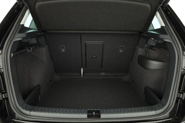 Skoda Karoq Selection 1.5 TSI DSG Selection, AHK, Navi, Kamera, el. Klappe, LED, Winter, sofort 