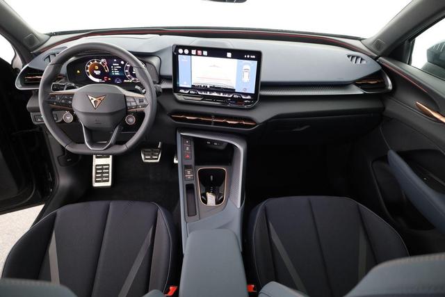 Cupra Terramar 1.5 eTSI 110 kW DSG, AHK, HuD, el. Klappe, Navi, 3-J Garantie 