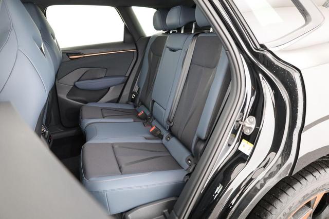 Cupra Terramar 1.5 eTSI 110 kW DSG, AHK, HuD, el. Klappe, Navi, 3-J Garantie 