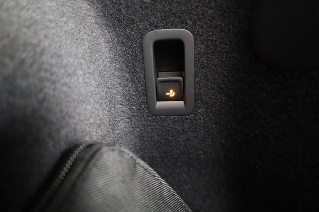 Cupra Terramar 1.5 eTSI 110 kW DSG, AHK, HuD, el. Klappe, Navi, 3-J Garantie 