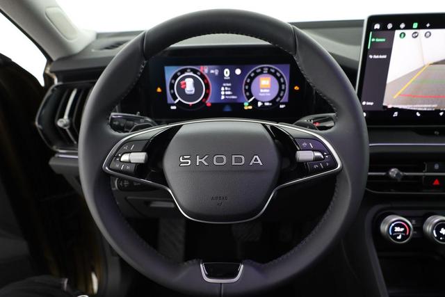 Skoda Kodiaq 2.0 TDI 142kW 4x4 Selection DSG Selection, 7-Sitzer, AHK, Navi, Side, el. Klappe, AreaView, ParkAssist 