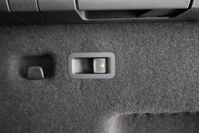 Skoda Kodiaq 2.0 TDI 142kW 4x4 Selection DSG Selection, 7-Sitzer, AHK, Navi, Side, el. Klappe, AreaView, ParkAssist 