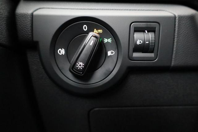 Volkswagen T-Cross 1.0 TSI 85 kW Life DSG Life, AHK, Side, ACC, Kamera, 3 J.-Garantie 