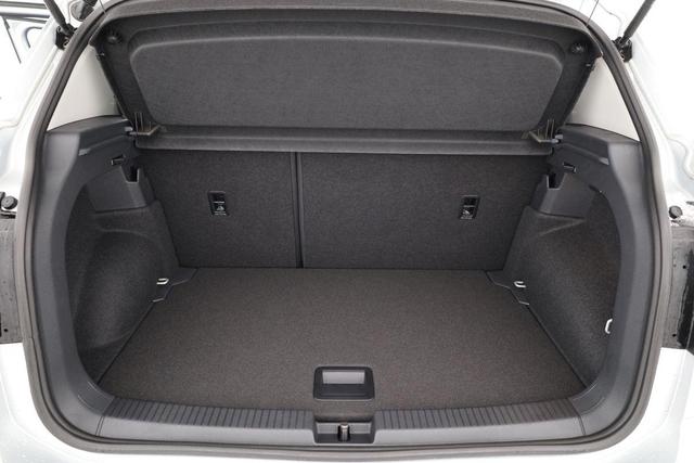 Volkswagen T-Cross 1.0 TSI 85 kW Life DSG Life, LED, Kamera, ACC, Side, Winter, 17-Zoll, 3-J. Garantie 