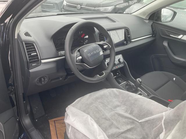 Skoda Karoq - Selection 1.5 TSI Selection, AHK, LED, Kamera, Winter, Ladeboden, 4 J.-Garantie