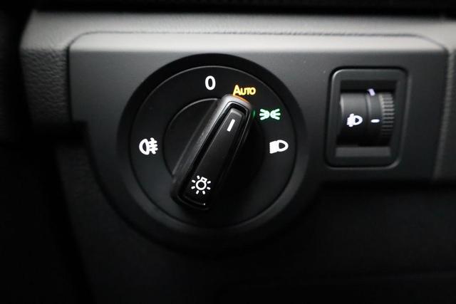 Volkswagen T-Cross 1.0 TSI 85 kW Life DSG Life, LED, Kamera, ACC, Side, Winter, 17-Zoll, 3-J. Garantie 