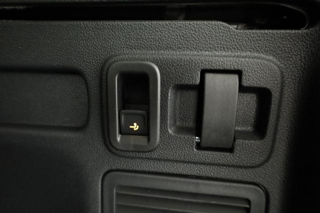 Volkswagen Touran Comfortline BMT/Start-Stopp 1.5 TSI DSG Comfortline, 7-Sitzer, AHK, Navi, Kamera, Side, Winter, 3 J.-Garantie 