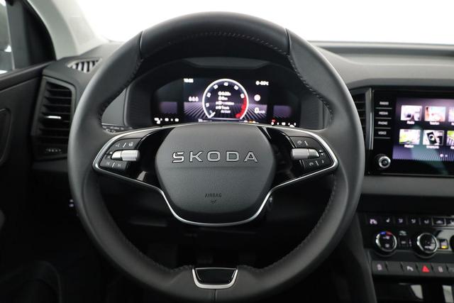 Skoda Karoq Selection 1.5 TSI Selection, AHK, LED, Kamera, Winter, Ladeboden, 4 J.-Garantie 