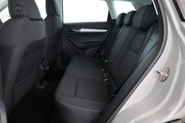 Skoda Karoq Selection 1.5 TSI Selection, AHK, LED, Kamera, Winter, Ladeboden, 4 J.-Garantie 