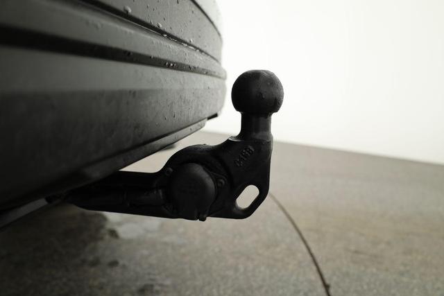 Skoda Karoq Selection 1.5 TSI Selection, AHK, LED, Kamera, Winter, Ladeboden, 4 J.-Garantie 