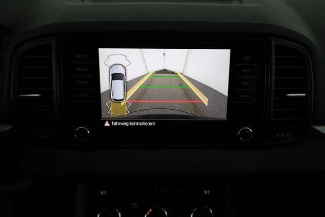 Skoda Karoq Selection 1.5 TSI Selection, AHK, LED, Kamera, Winter, Ladeboden, 4 J.-Garantie 