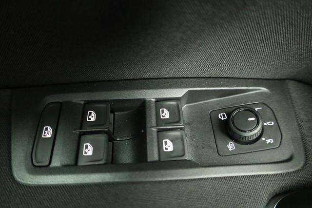 Volkswagen Touran Comfortline BMT/Start-Stopp 1.5 TSI DSG Comfortline, 7-Sitzer, AHK, Navi, Side, Kamera, Winter, 17-Zoll, 3 J.-Garantie 