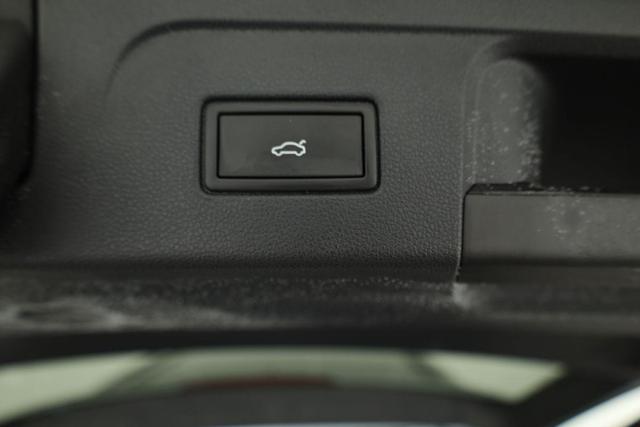 Volkswagen Touran Comfortline BMT/Start-Stopp 1.5 TSI DSG Comfortline, 7-Sitzer, AHK, Navi, Side, Kamera, Winter, 17-Zoll, 3 J.-Garantie 