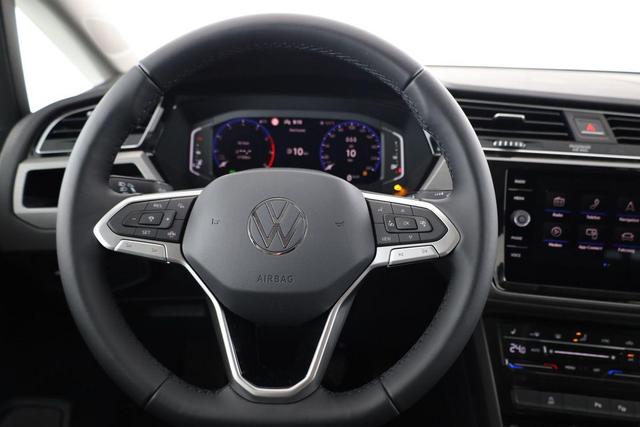 Volkswagen Touran Comfortline BMT/Start-Stopp 1.5 TSI DSG Comfortline, AHK, Navi, Side, Kamera, Winter, 17-Zoll 