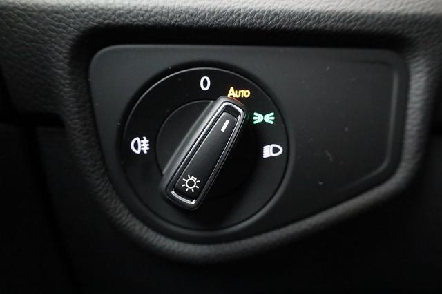 Volkswagen Touran Comfortline BMT/Start-Stopp 1.5 TSI DSG Comfortline, AHK, Navi, Side, Kamera, Winter, 17-Zoll, 3 J.-Garantie 