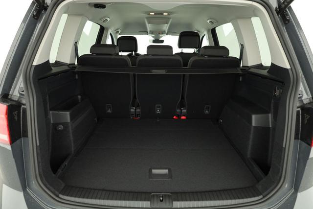 Volkswagen Touran Comfortline BMT/Start-Stopp 1.5 TSI DSG Comfortline, AHK, Navi, Side, Kamera, Winter, 17-Zoll, 3 J.-Garantie 