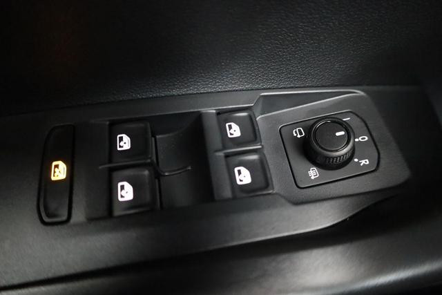 Volkswagen T-Cross 1.0 TSI 85 kW Life DSG Life, AHK, Side, ACC, Kamera, 3 J.-Garantie 