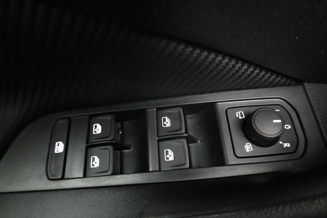 Skoda Kamiq Monte Carlo 1.0 TSI DSG Carlo, Matrix, Pano, Navi, Kamera, 5 J.-Garantie 