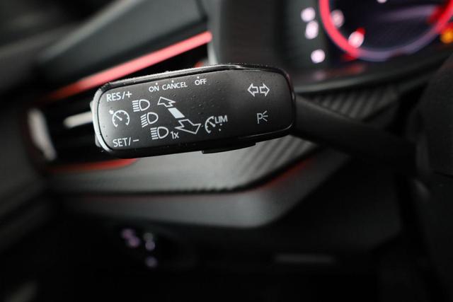 Skoda Kamiq Monte Carlo 1.0 TSI DSG Carlo, Matrix, Pano, Navi, Kamera, 5 J.-Garantie 