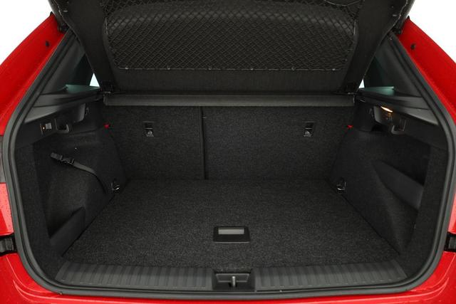 Skoda Kamiq Monte Carlo 1.0 TSI DSG Carlo, Matrix, AHK, 18-Zoll, Pano, Navi, el.Klappe, 5 J.-Garantie 