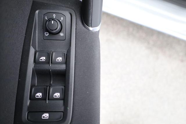 Volkswagen Touran Comfortline BMT/Start-Stopp 1.5 TSI DSG Comfortline, AHK, Navi, Side, Kamera, Winter, 17-Zoll, 3 J.-Garantie 