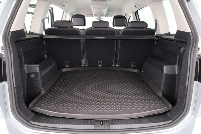 Volkswagen Touran Comfortline BMT/Start-Stopp 1.5 TSI DSG Comfortline, AHK, Navi, Side, Kamera, Winter, 17-Zoll, 3 J.-Garantie 