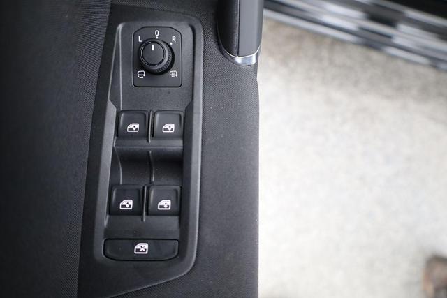 Volkswagen Touran Comfortline BMT/Start-Stopp 1.5 TSI DSG Comfortline, AHK, Navi, Side, Kamera, Winter, 17-Zoll, 3 J.-Garantie 