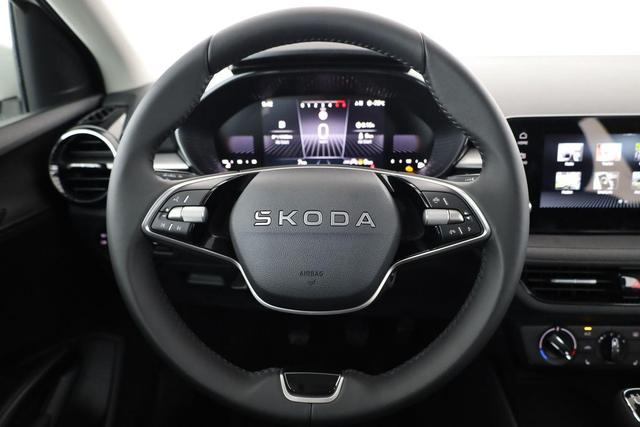 Skoda Fabia Selection 1.0 TSI Selection, Ladeboden, Park, Winterpaket, SmartLink, 4-J Garantie 