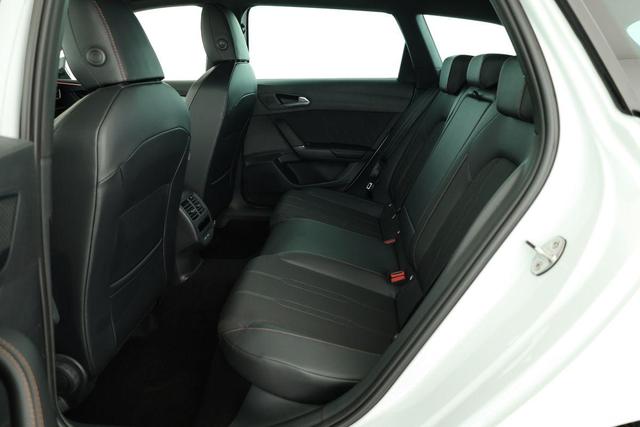 Cupra Leon Sportstourer ST 1.5 eTSI DSG, AHK, Matrix, Side, Kamera, el. Klappe, Winter, 5-J Garantie 