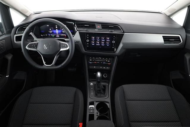 Volkswagen Touran Comfortline BMT/Start-Stopp 1.5 TSI DSG Comfortline, 7-Sitzer, AHK, Navi, Kamera, Side, Winter, 3 J.-Garantie 