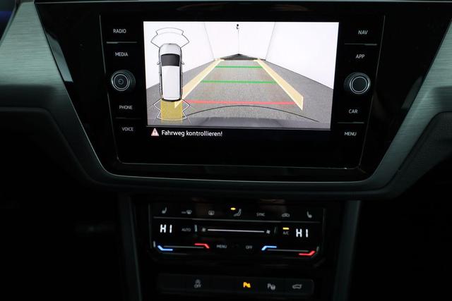 Volkswagen Touran Comfortline BMT/Start-Stopp 1.5 TSI DSG Comfortline, 7-Sitzer, AHK, Navi, Kamera, Side, Winter, 3 J.-Garantie 