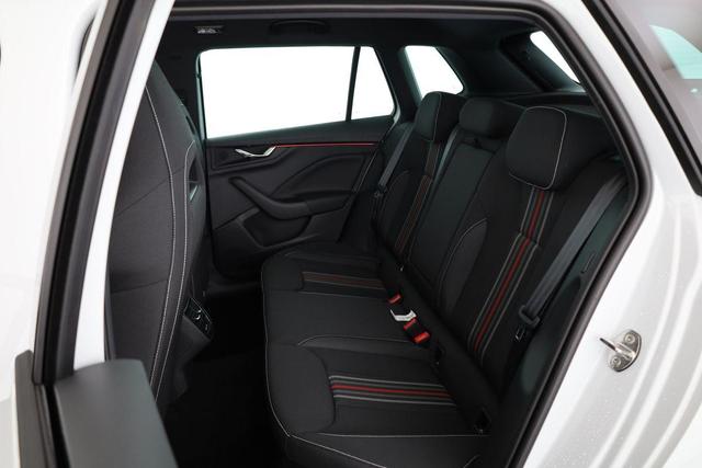 Skoda Kamiq Monte Carlo 1.5 TSI Carlo, Pano, Matrix, Navi, Kamera, Winter, 5 J.-Garantie 