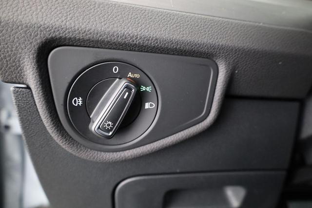 Volkswagen Touran Comfortline BMT/Start-Stopp 1.5 TSI DSG Comfortline, 7-Sitzer, AHK, Navi, Kamera, Side, Winter, 3 J.-Garantie 