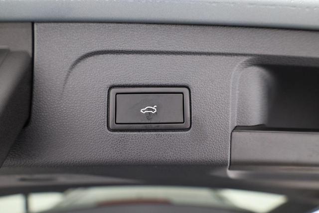 Volkswagen Touran Comfortline BMT/Start-Stopp 1.5 TSI DSG Comfortline, 7-Sitzer, AHK, Navi, Kamera, Side, Winter, 3 J.-Garantie 