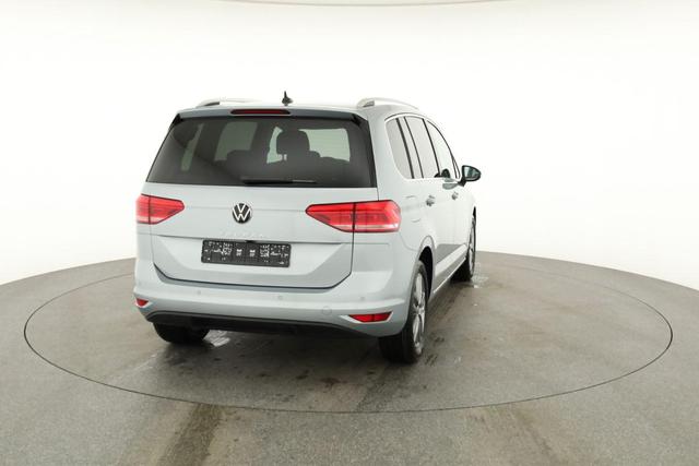 Volkswagen Touran Comfortline BMT/Start-Stopp 1.5 TSI DSG Comfortline, 7-Sitzer, AHK, Navi, Kamera, Side, Winter, 3 J.-Garantie 