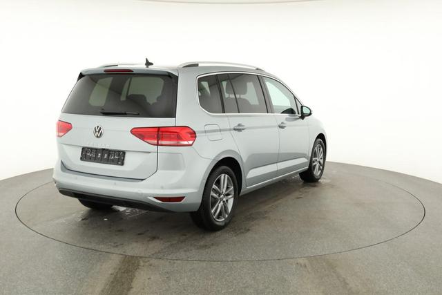 Volkswagen Touran Comfortline BMT/Start-Stopp 1.5 TSI DSG Comfortline, 7-Sitzer, AHK, Navi, Kamera, Side, Winter, 3 J.-Garantie 
