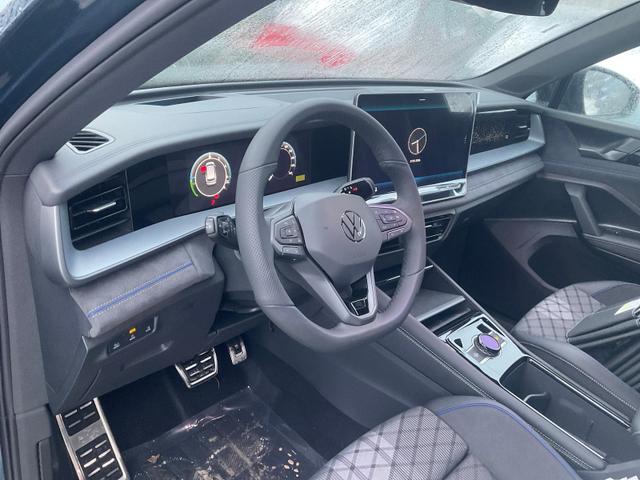 Volkswagen Tayron - 1.5 TSI eHybrid 150 kW R-Line Black, Pano, HuD, AHK, AreaView, LED-Plus, Side, Navi, Winter, 5 J.-Garantie