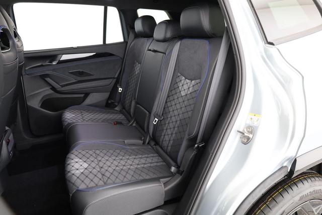 Volkswagen Tayron 1.5 TSI eHybrid 150 kW R-Line Black, Pano, HuD, AHK, AreaView, LED-Plus, Side, Navi, Winter, 5 J.-Garantie 