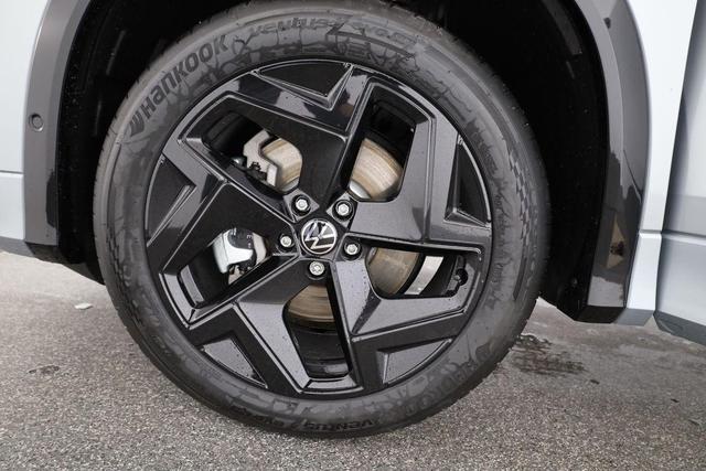 Volkswagen Tayron 1.5 TSI eHybrid 150 kW R-Line Black, Pano, HuD, AHK, AreaView, LED-Plus, Side, Navi, Winter, 5 J.-Garantie 